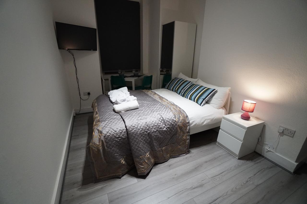 London Queen Park Apartments Extérieur photo