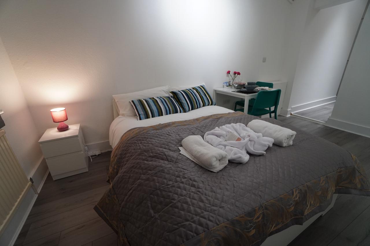 London Queen Park Apartments Extérieur photo