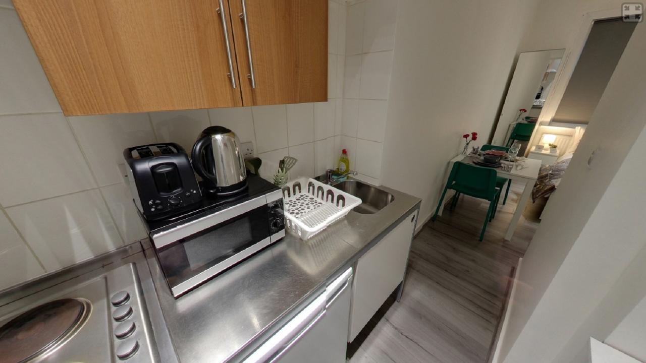 London Queen Park Apartments Extérieur photo