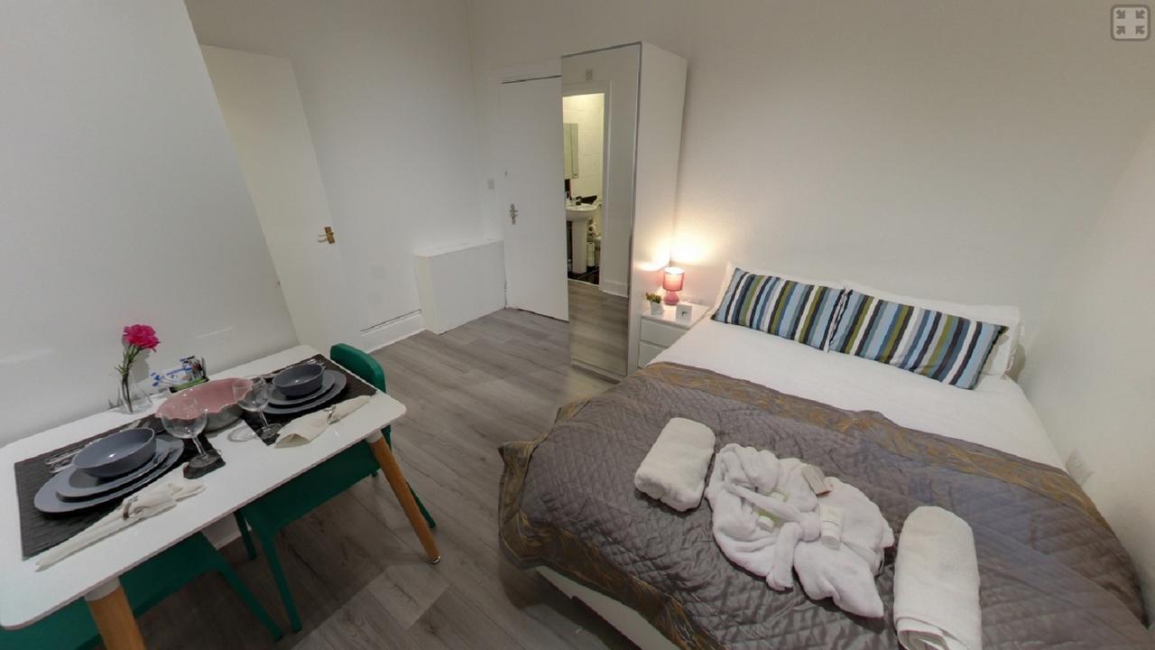 London Queen Park Apartments Extérieur photo
