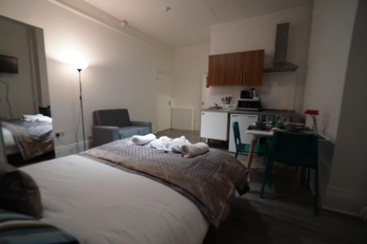 London Queen Park Apartments Extérieur photo